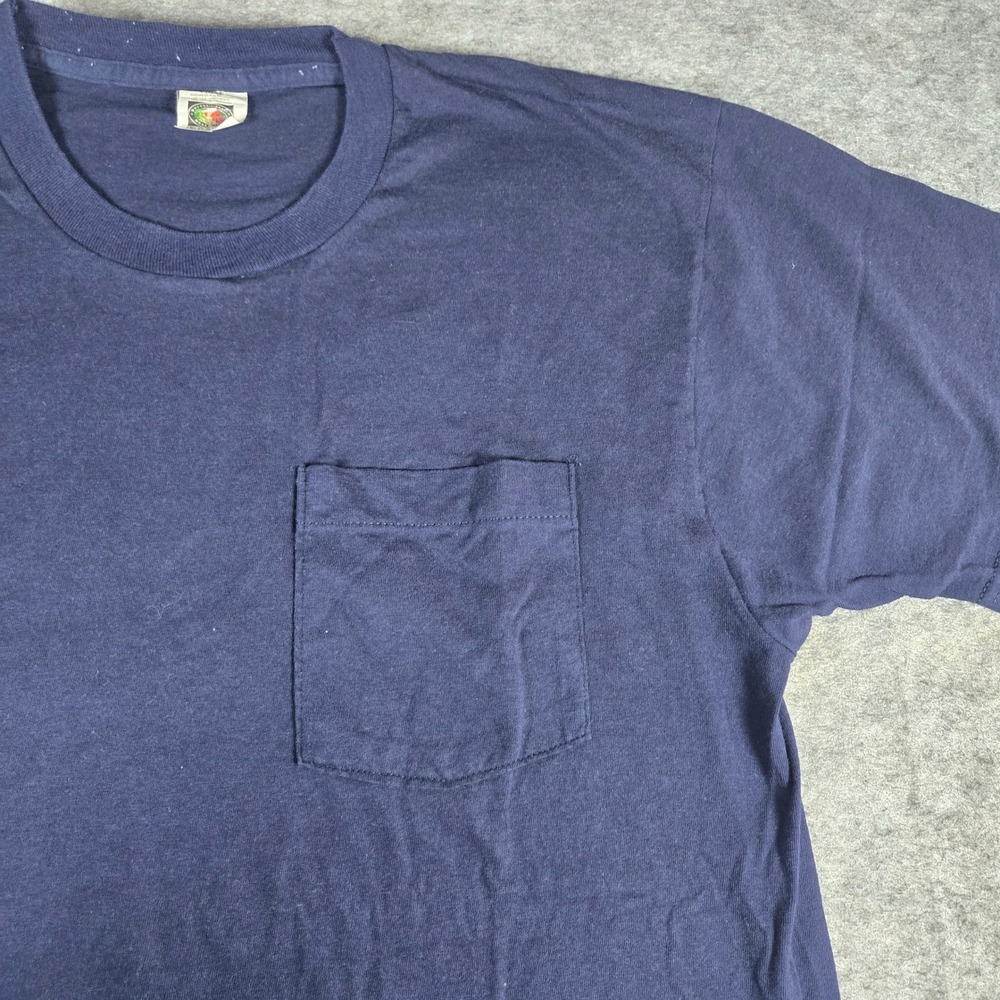 Y2K Fruit of the Loom Mens Navy Blue Vintage Pocket T-Shirt Large - Picture 3 of 6